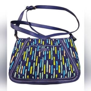 VERA BRADLEY TRIMMED TRAPEZE KATALINA SHOWERS CROSSBODY/ SHOULDER BAG.